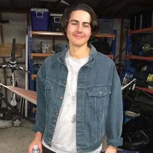 Meet your Posher, Curtis